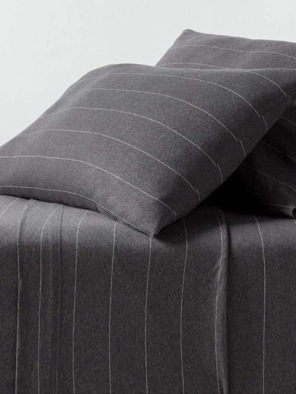 Threshold - Queen Cotton Jersey Sheet Set Grey with White Pinstripes, New